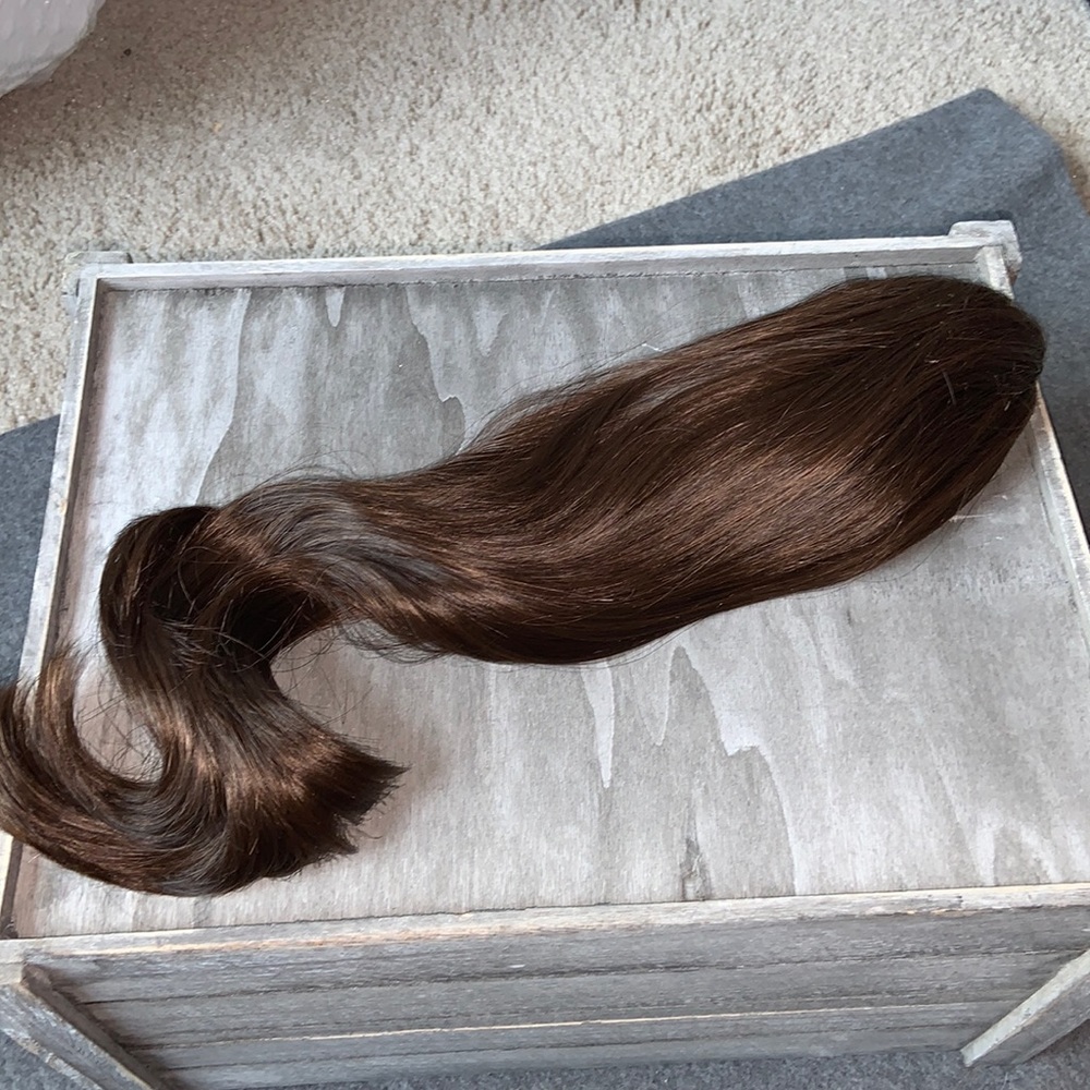 Clip in hair piece
